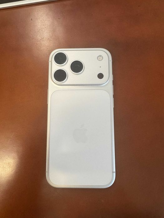 iPhone 17 PRO 256 GB ALB