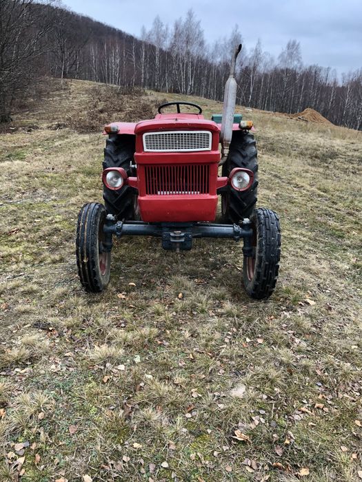 Vând tractor 445 în stare buna de functionare!!