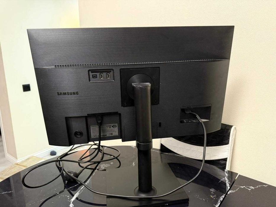 Монитор Samsung 75Hz 27 дюймов