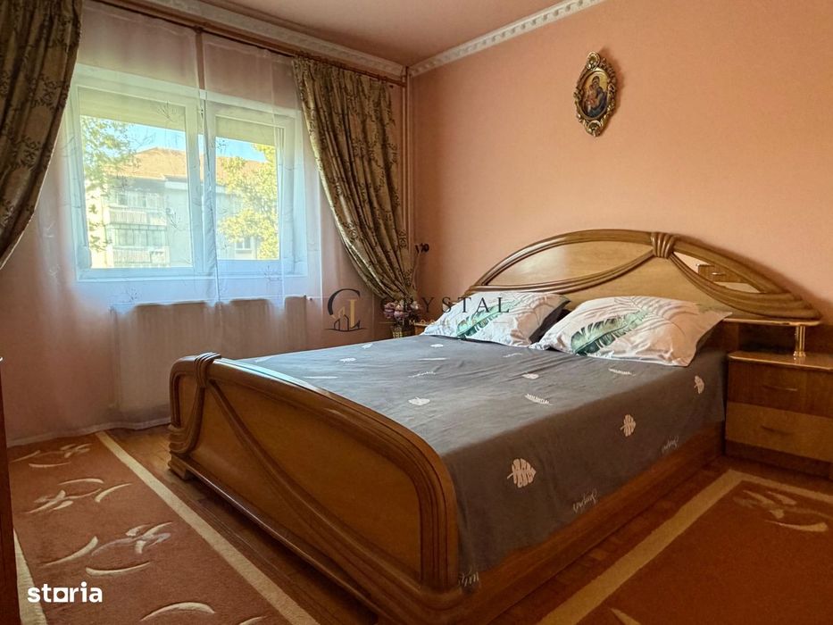 Închiriez apartament cu 3 camere Oradea — fotografia 1