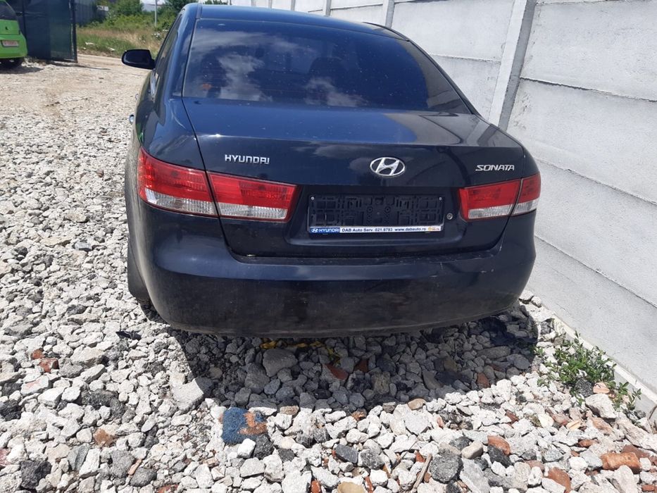 Vând Hayon Hyundai Sonata 2005-2010