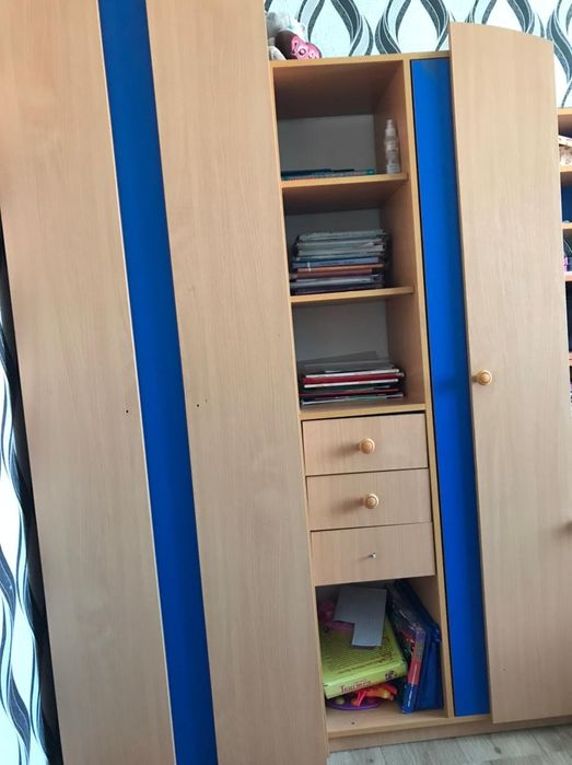 Продам детский шкаф