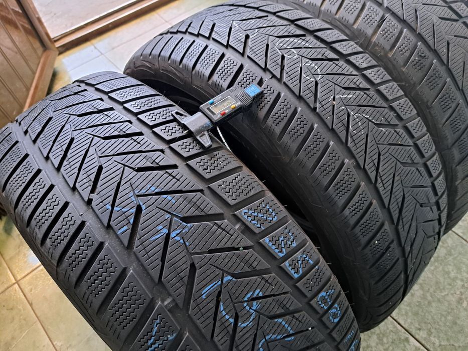 4 anvelope 235/60 R16 Vredestein