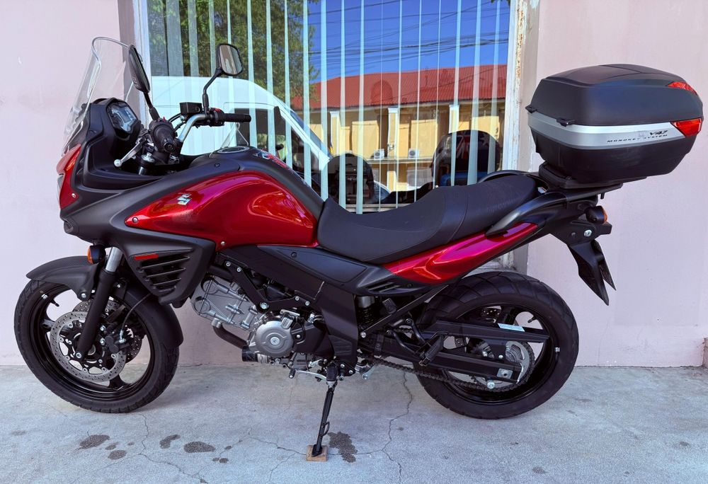 Suzuki V-Strom DL 650 // 7.500 km reali // 2015 // ABS fata si spate // Top Case // 1 singur proprietar //