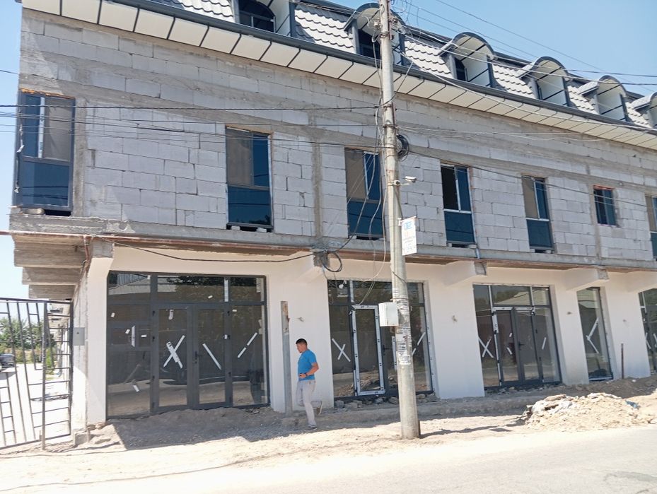 Срочно.янги Тошкент 3х этажное здание под офис и част.клинику Барданку