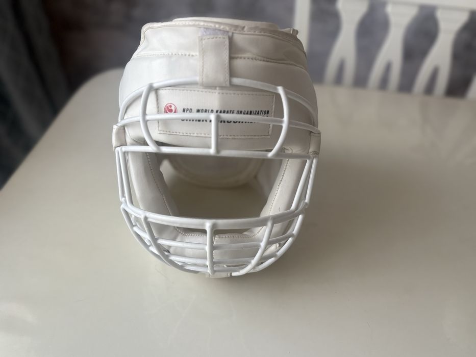 Продам шлем для каратэ. СРОЧНО