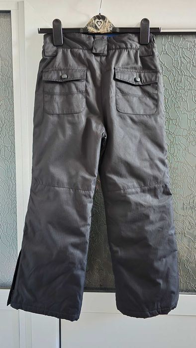 Детски ски панталон размер 7-8 години НОВ