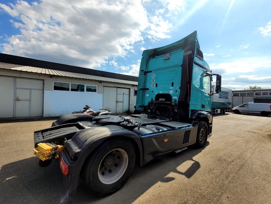 Vand camion inmatriculat in romania