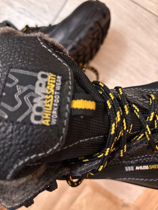 Продам штаны рабочая. Утепленные. Ботинки