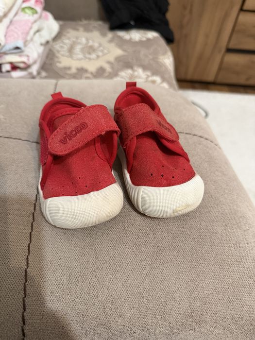 Продам десткие обувь vicco