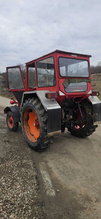 De Vânzare tractor utb