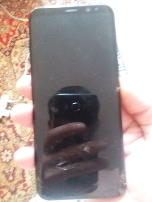 Продам самсунг S8+, 5000