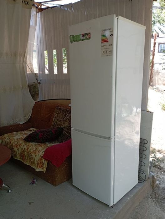 Холодильник СРОЧНО продается