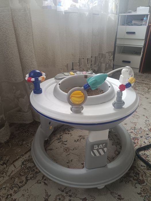 Манеж,  ходунок,  шезлонг