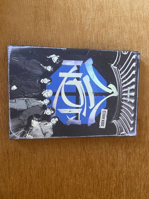 Альбом Stray Kids ATE