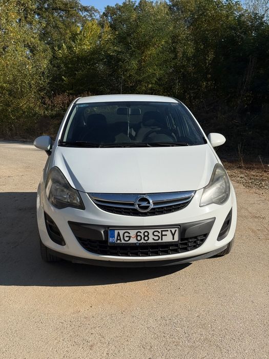 Opel Corsa D 1.0 benzina și gpl