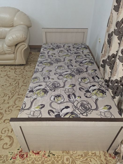 Диван,кровать продаю вместе