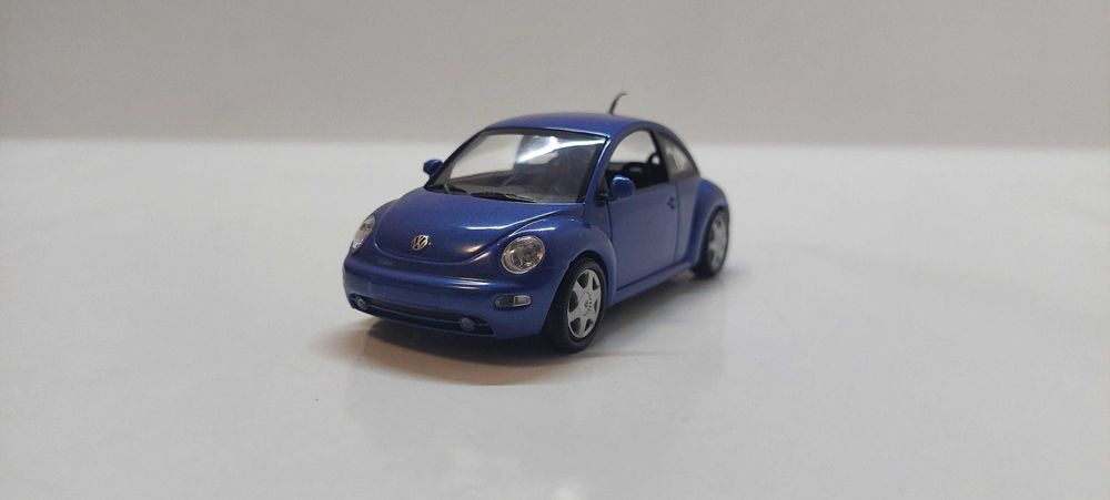 Machete auto Opel si Volkswagen