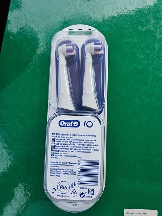 Rezerve Oral B IO 4 buc Radiant white