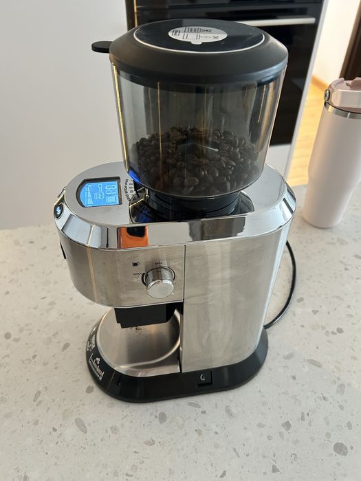 Rasnita Delonghi Dedica