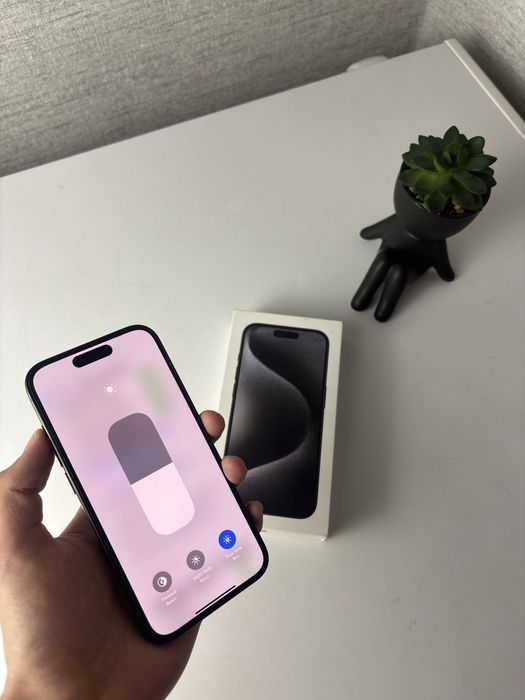 Iphone 15 pro 512gb 90% akb