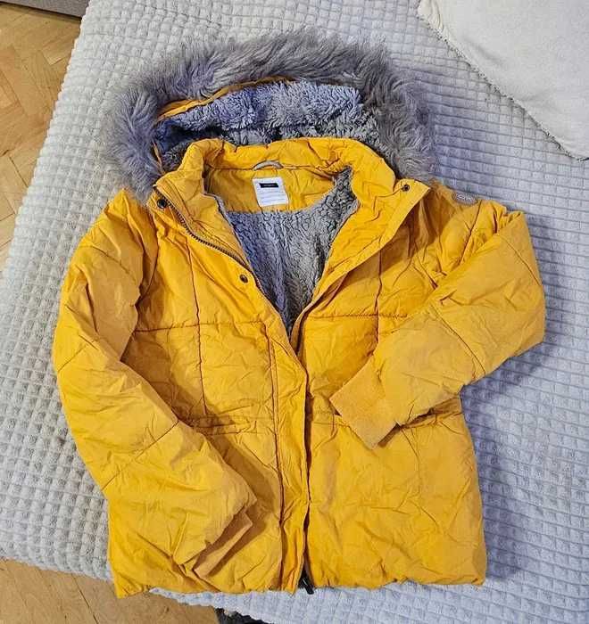 Зимно яке за момиче до 152см.