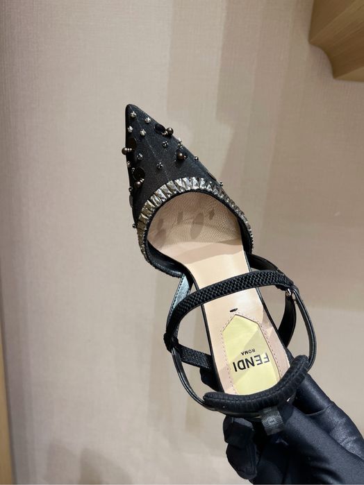 Pantofi Fendi 34-41
