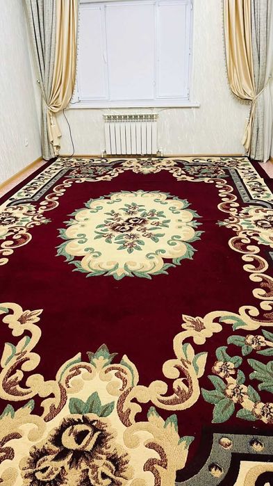 Қолданылған кілем сатылады.