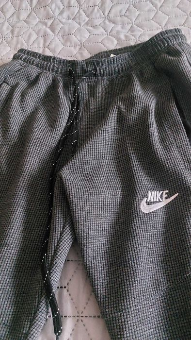 Долнище nike   размер  S M  164-170