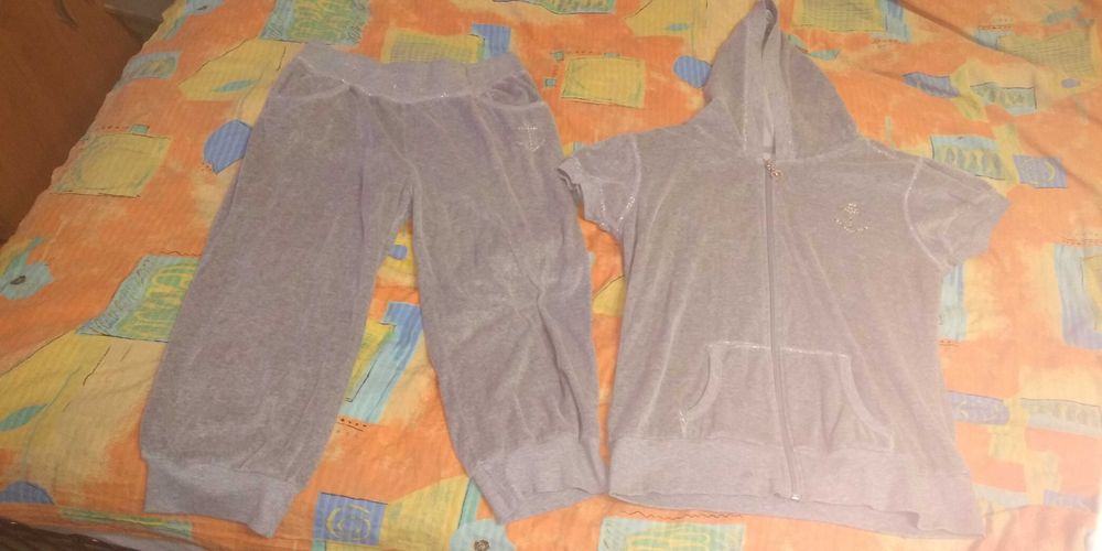 Trening/Compleu pantaloni 3/4 + hanorac maneci scurte si gluga