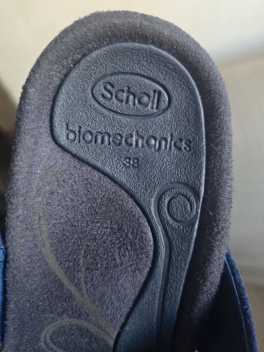 Papuci ,saboti scholl