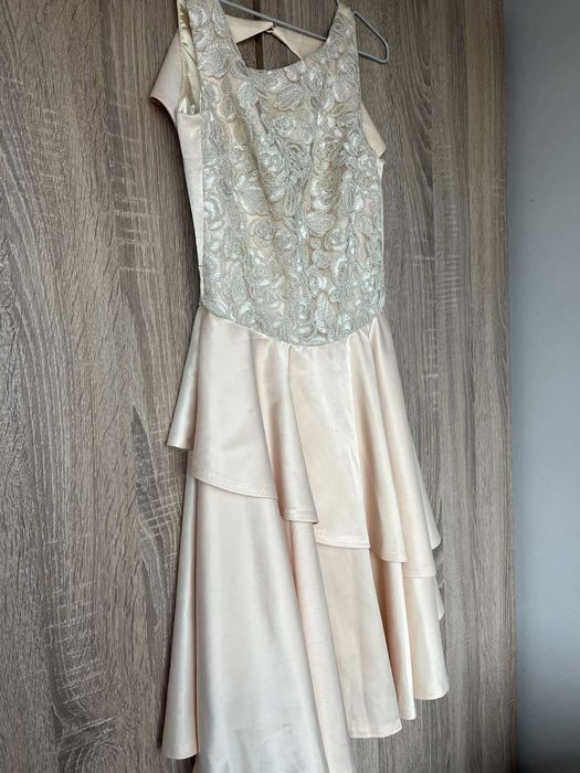 Рокля Юнона носена  веднъж