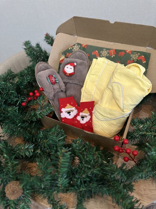 Новогодние боксы подарки