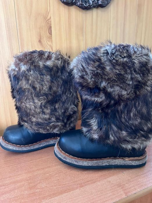 Унты детские натуральные.