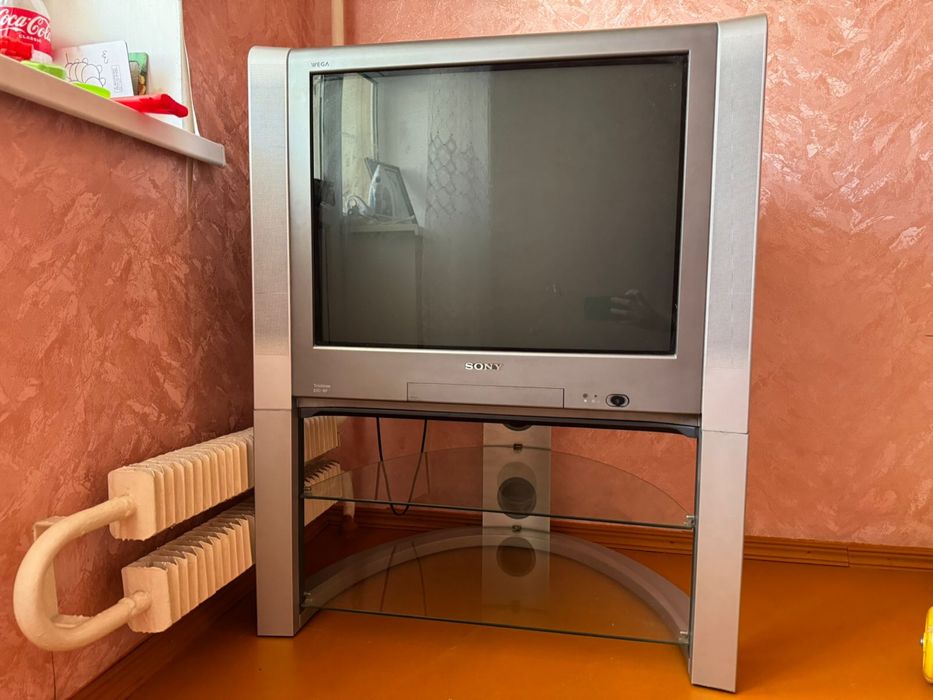 Телевизор очень в хорошем состояние с поставкой
