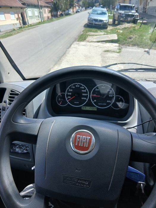 Vând Fiat ducato