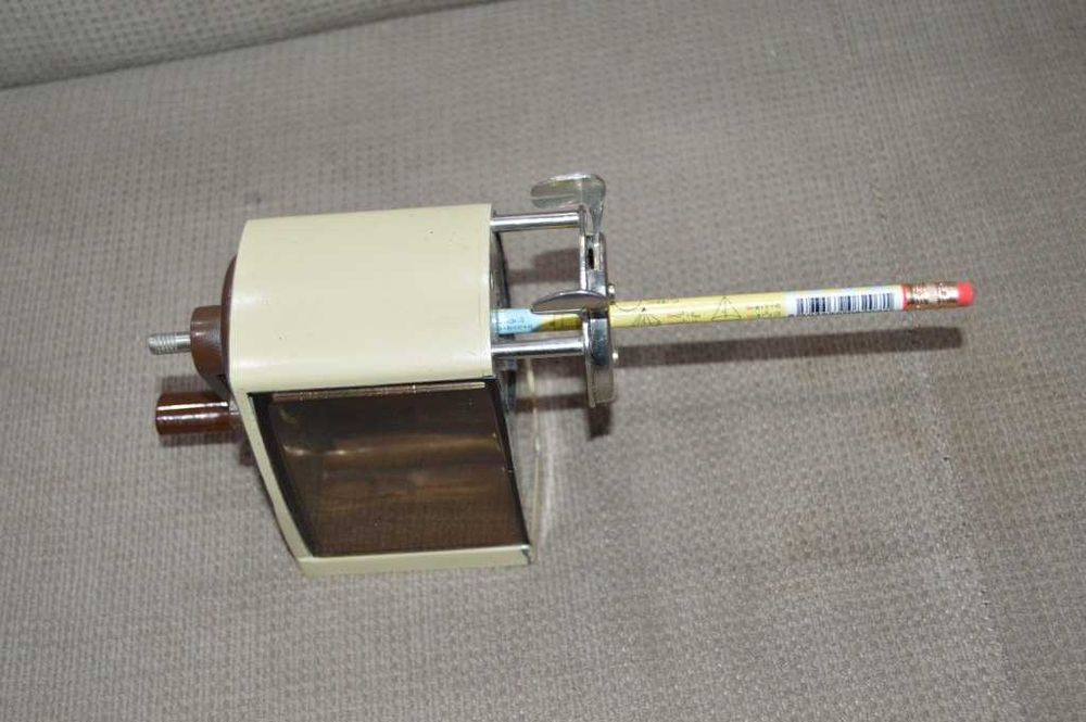 Ascuțitoare creioane profesională model Dahle 77 Heavy-Duty colectie