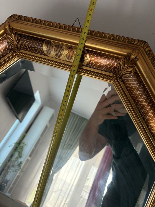 Oglinda de perete octogonala, rama aurie lemn/rasina