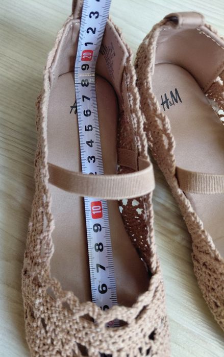 H&M Обувки тип пантофки с вид на плетени на една кука, номер 29