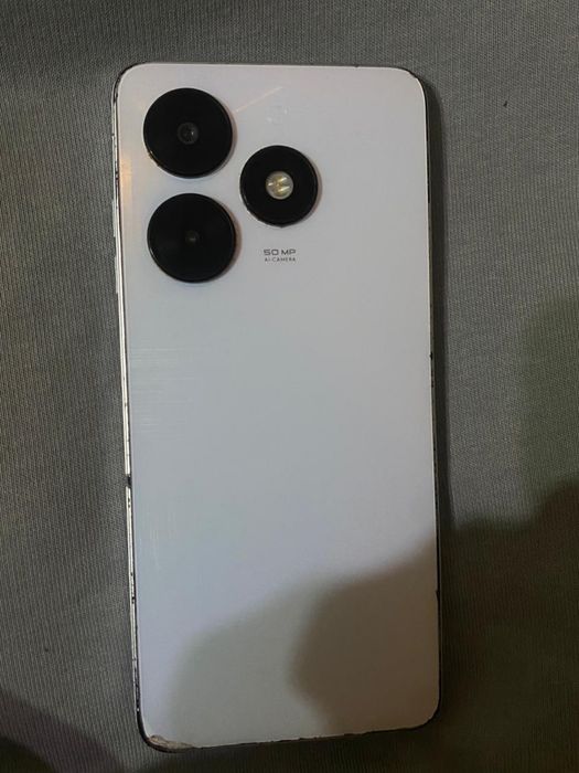 Tecno Spark 20с в хорошем состоянии