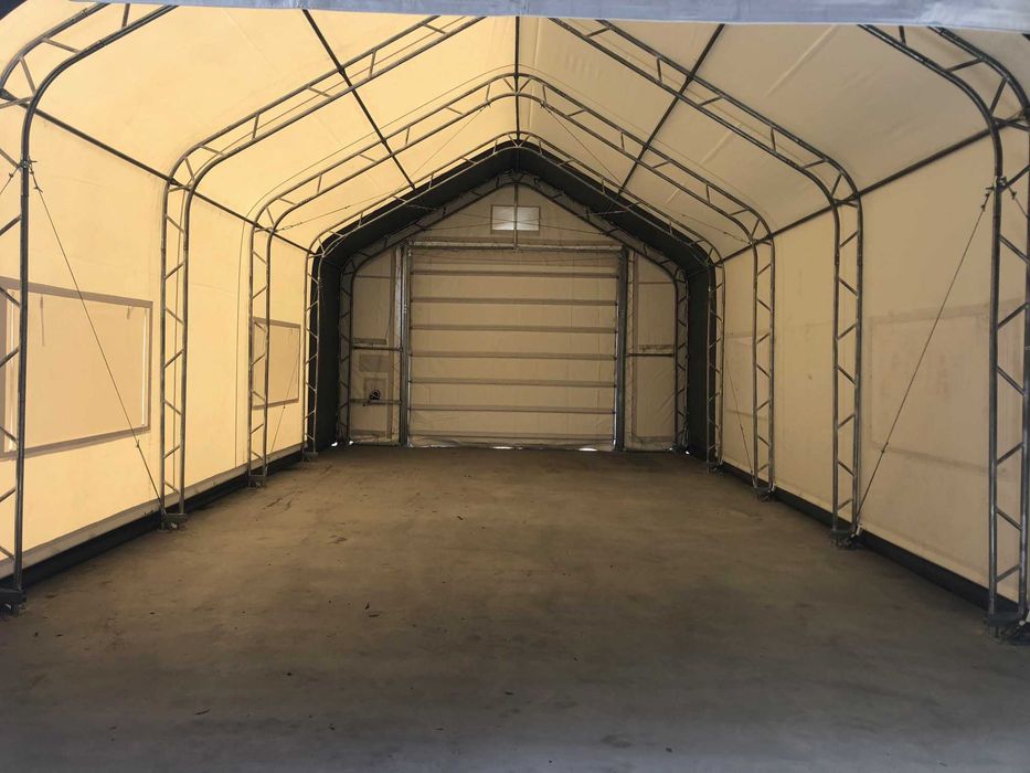 Cort - 6.1 x 12.2 x 4.88 m