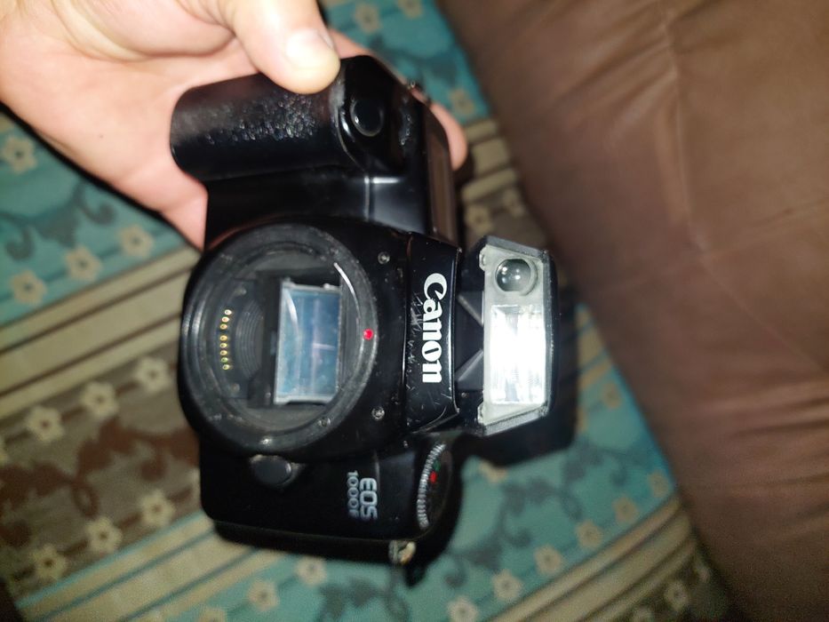 Canon 1000-F ,aparat foto, pentru piese
