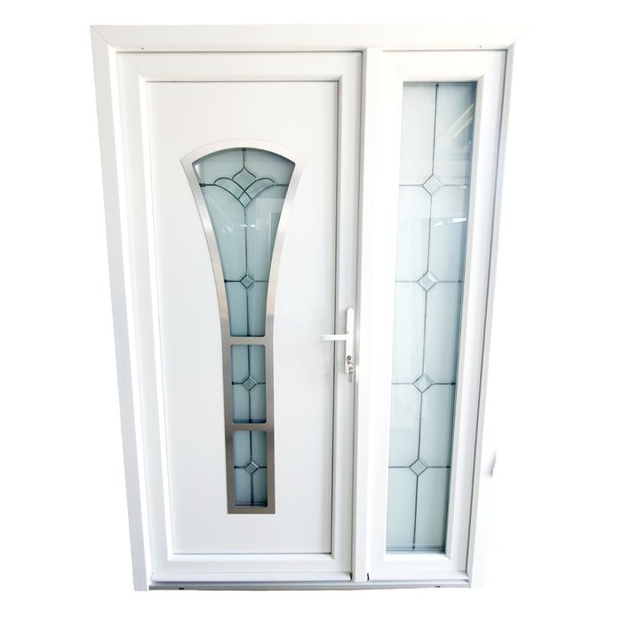 Usa de intrare premium cu  6 camere si trei sticle disponibil pe stoc