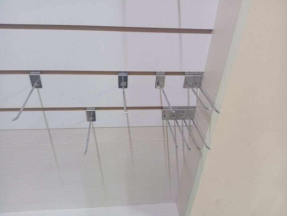 Продается стеллаж со шкафчиком