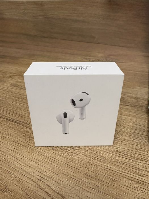 Чисто нови AirPods 4 Active Noise Cancellation