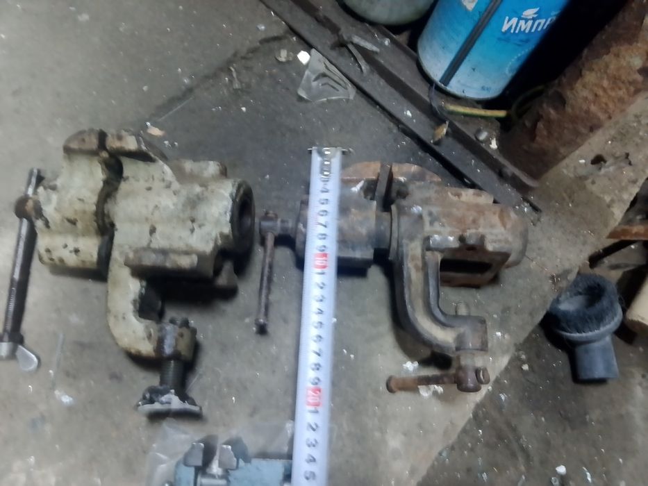 Тиски тики маленькие диски.