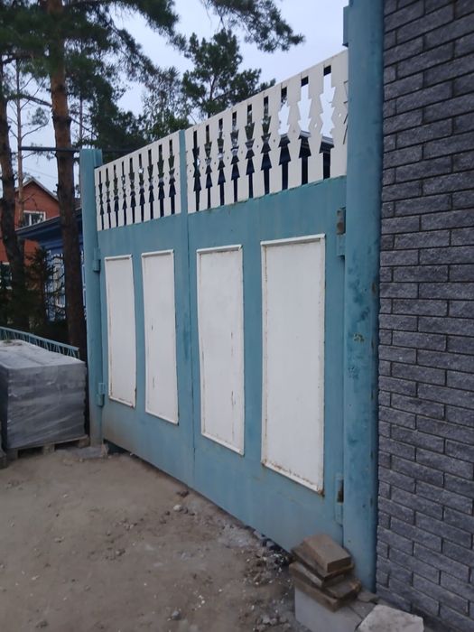 Продам Ворота б/у зеленного цвета.