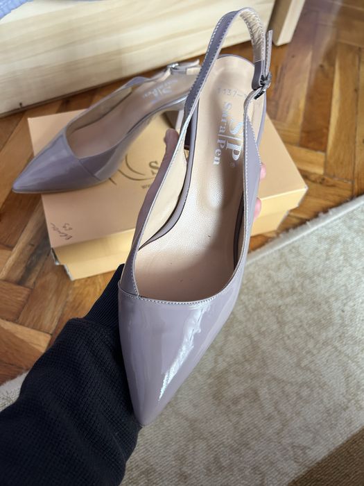 Обувки на висок ток Sara Pen