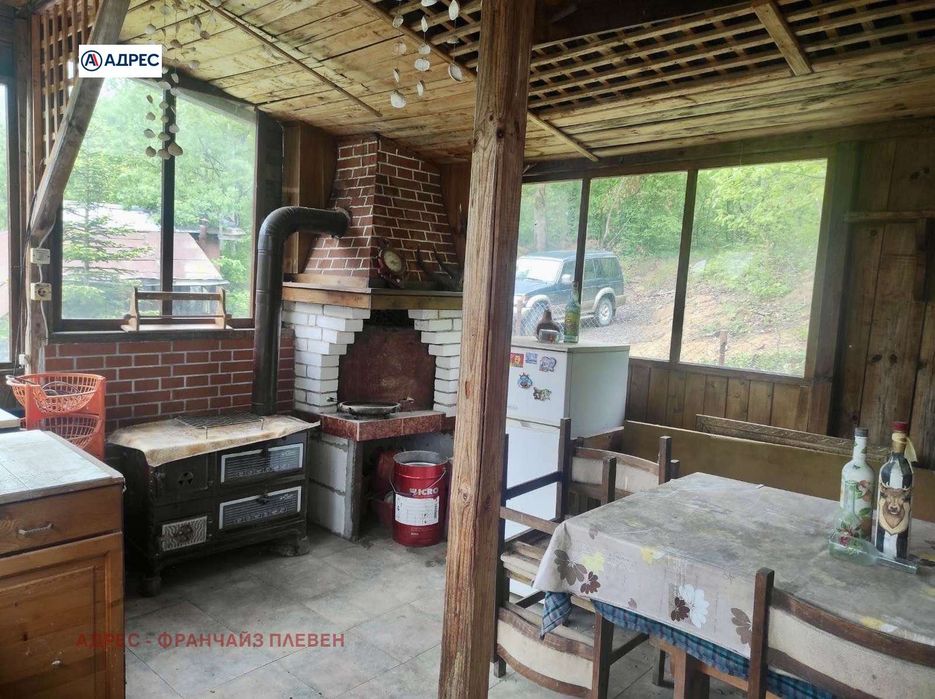 Къща в Ловеч, област-гр.Троян площ 103 цена 43971