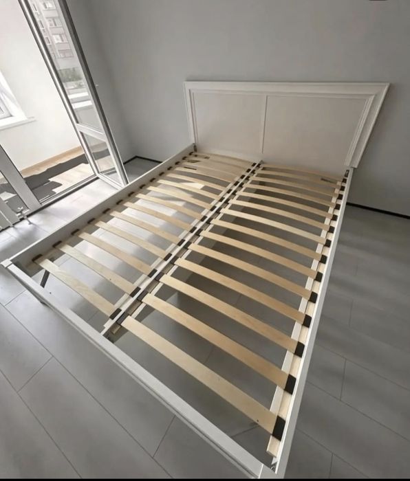 Кровать белая 1,4×2,0